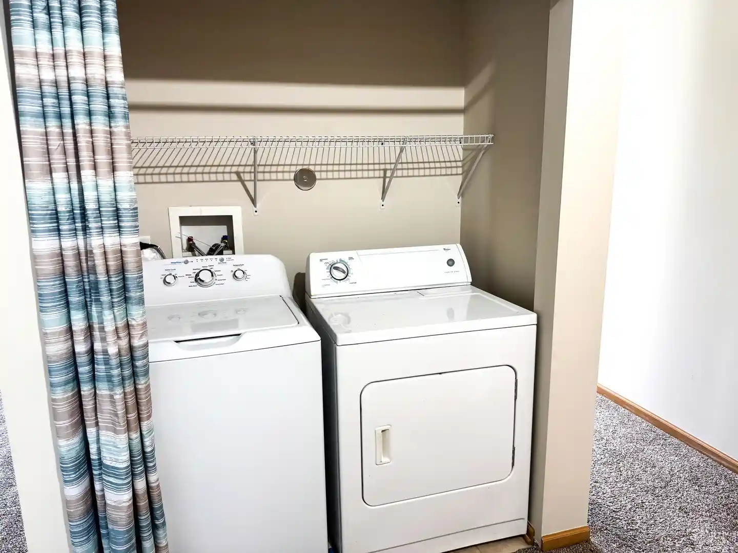 Listing Photo 11 - Condo for sale in 227 Silverstone Dr located at 227 Silverstone Dr, Carpentersville, IL 60110 - Unit #227