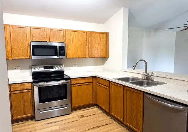 Photo 2 of Condo for sale at 227 Silverstone Dr #227, Carpentersville, IL 60110 | MLS# 12781527 | Listing updated on 2026-10-09