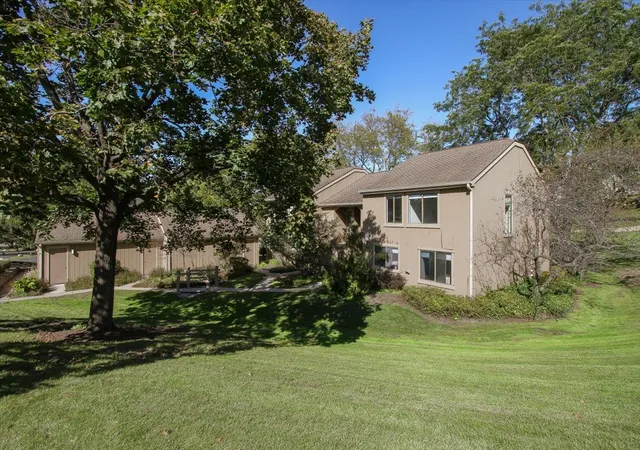 Condo for sale at 746b Oak Hl Rd #C485SFR, Lake Barrington, IL 60010 | MLS# 12781546