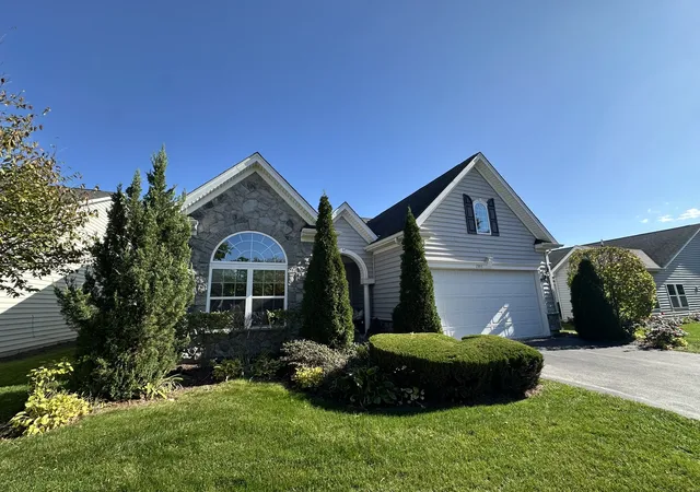 Photo 1 of Single family home for sale at 1395 Colchester Ln, Aurora, IL 60505 | MLS# 12781549 | Listing updated on 2026-10-29