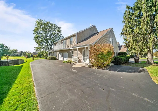 Photo 2 of Condo for sale at 11411 Douglas Ave #C, Huntley, IL 60142 | MLS# 12781551 | Listing updated on 2026-10-09