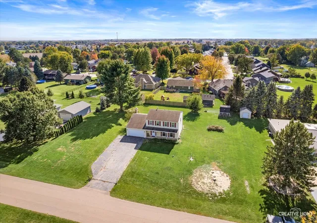Photo 4 of Single family home for sale at 45 S Linden Dr, Plano, IL 60545 | MLS# 12781552 | Listing updated on 2026-10-22