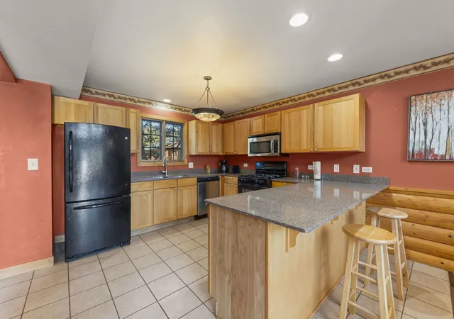 Photo 4 of Condo for sale at 2643 N Il Route 178 Aly #21-4, Utica, IL 61373 | MLS# 12781562 | Listing updated on 2026-10-09