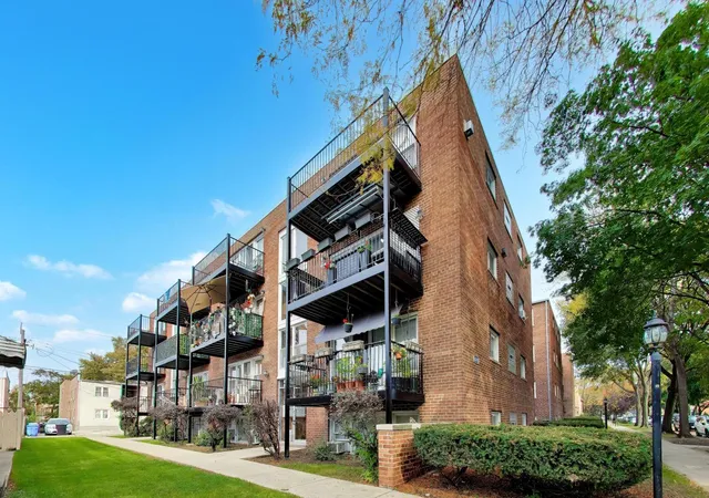 Condo for sale at 2636 W Catalpa Ave #39, Chicago, IL 60625 | MLS# 12781570