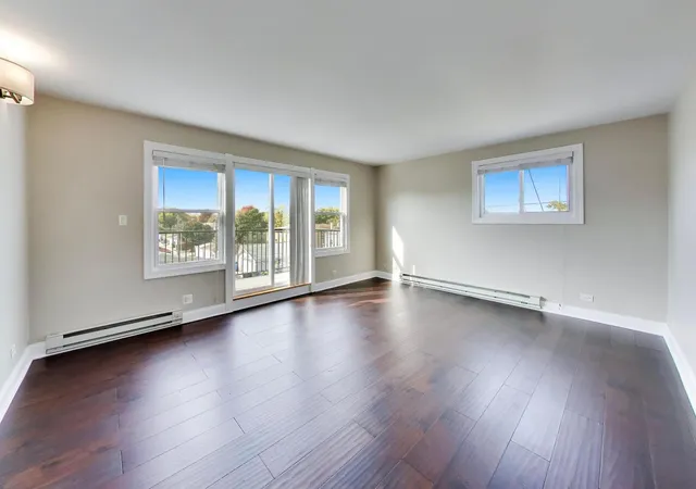 Photo 4 of Condo for sale at 2636 W Catalpa Ave #39, Chicago, IL 60625 | MLS# 12781570 | Listing updated on 2026-10-28