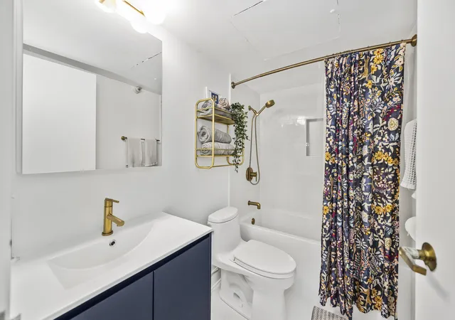 Photo 4 of Condo for sale at 440 N Wabash Ave #2001, Chicago, IL 60611 | MLS# 12781577 | Listing updated on 2026-10-09