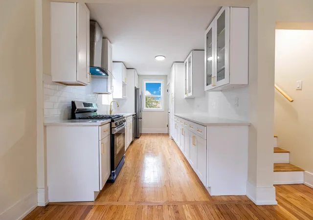 Photo 3 of Single family home for sale at 9606 S Morgan St, Chicago, IL 60643 | MLS# 12781578 | Listing updated on 2026-10-09