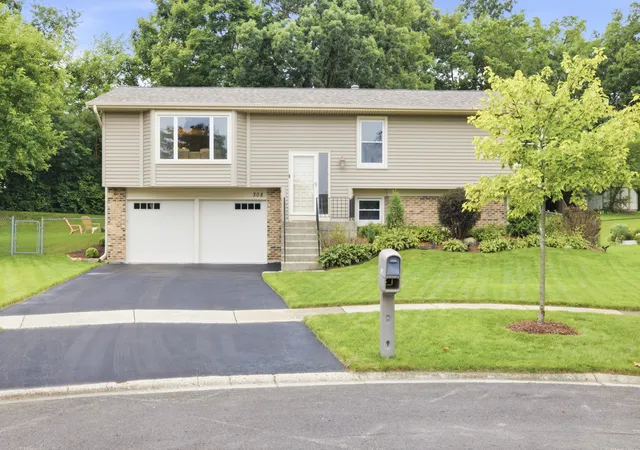 Single family home for sale at 308 Nelson Ct, Bolingbrook, IL 60440 | MLS# 12781582