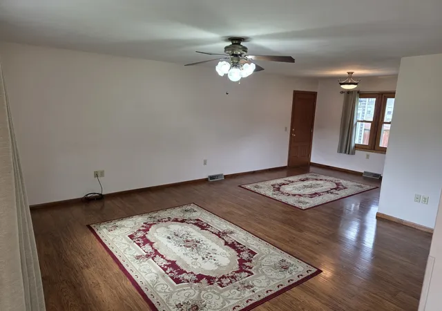 Photo 4 of Single family home for sale at 322 Woodlawn Dr, Prophetstown, IL 61277 | MLS# 12781607 | Listing updated on 2026-10-09
