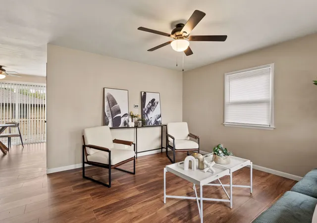 Photo 3 of Single family home for sale at 402 4th Avenue W, Andalusia, IL 61232 | MLS# 12781612 | Listing updated on 2026-10-22