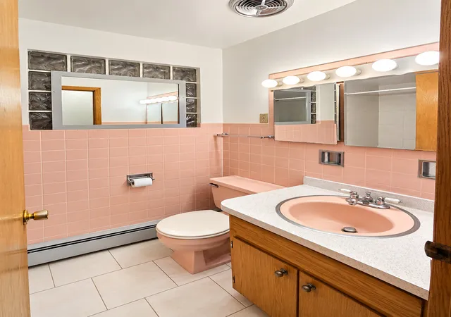 Listing Photo 4 - Condo for sale in building located at 4118 W 63rd St, Chicago, IL 60629