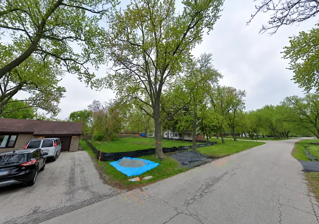 Photo 3 of Land for sale at 2526 Golfview Dr, Joliet, IL 60435 | MLS# 12781621 | Listing updated on 2026-10-09