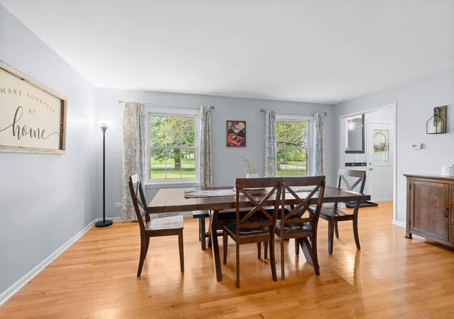 Photo 2 of Single family home for sale at 6121 Sands Rd, Crystal Lake, IL 60014 | MLS# 12781626 | Listing updated on 2026-10-09