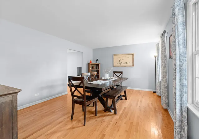 Photo 3 of Single family home for sale at 6121 Sands Rd, Crystal Lake, IL 60014 | MLS# 12781626 | Listing updated on 2026-10-09