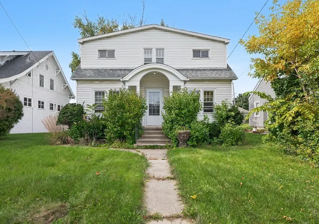 Photo 1 of Single family home for sale at 1413 N Richmond Rd, Mc Henry, IL 60050 | MLS# 12781658 | Listing updated on 2026-10-09