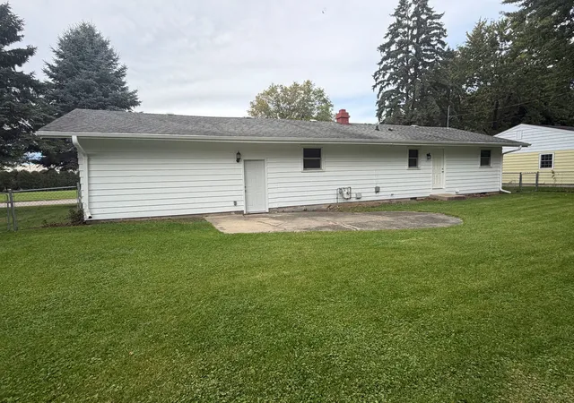 Photo 11 of Sale Pending at 103 Gary St, Rochelle, IL 61068 | MLS# 12781673 | Listing updated on 2026-10-27