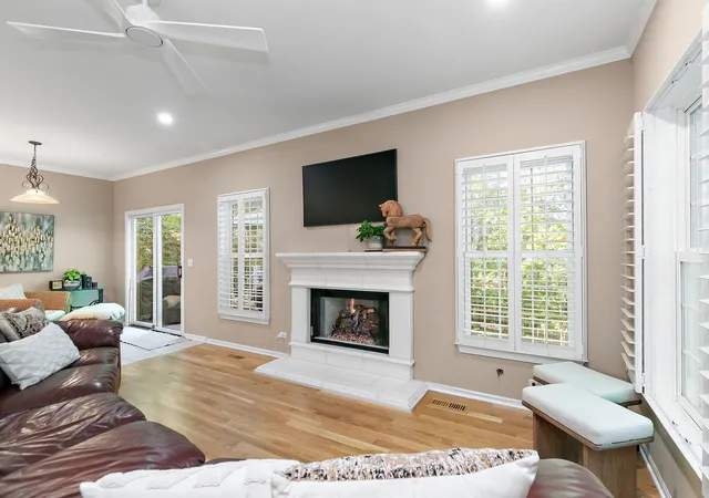Photo 3 of Townhouse for sale at 1306 Boulder Ct, Woodstock, IL 60098 | MLS# 12781684 | Listing updated on 2026-10-22