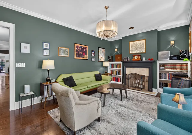 Photo 3 of Condo for sale at 1252 W Winona St #1, Chicago, IL 60640 | MLS# 12781698 | Listing updated on 2026-10-21