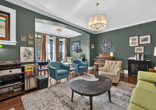 Photo 3 of Condo for sale at 1252 W Winona St #1, Chicago, IL 60640 | MLS# 12781698 | Listing updated on 2026-10-21