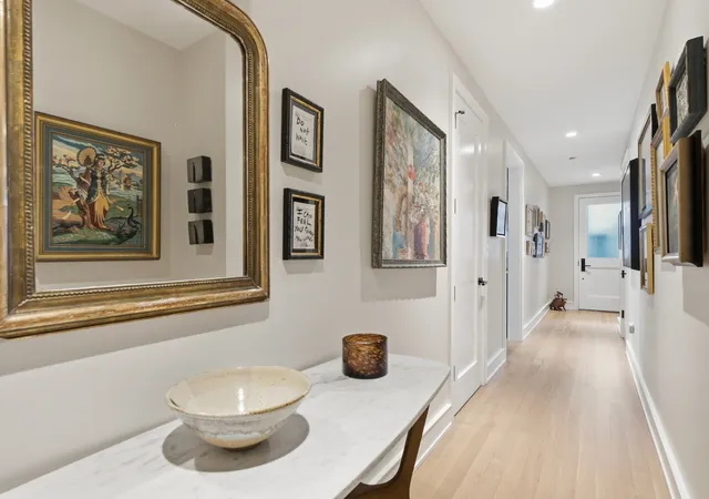 Listing Photo 1 - Condo for sale in building located at 2643 N Hermitage Ave, Chicago, IL 60614 - Unit #105