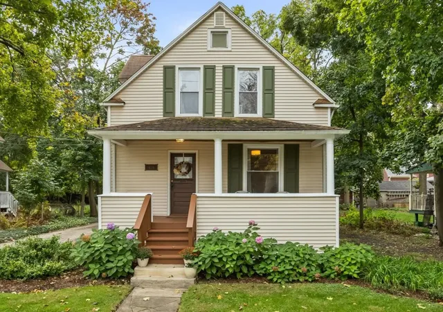 Single family home for sale at 414 E Liberty Dr, Wheaton, IL 60187 | MLS# 12781732