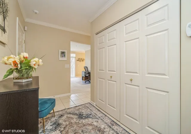 Listing Photo 3 - Condo for sale in building located at 820 Weidner Rd, Buffalo Grove, IL 60089 - Unit #210