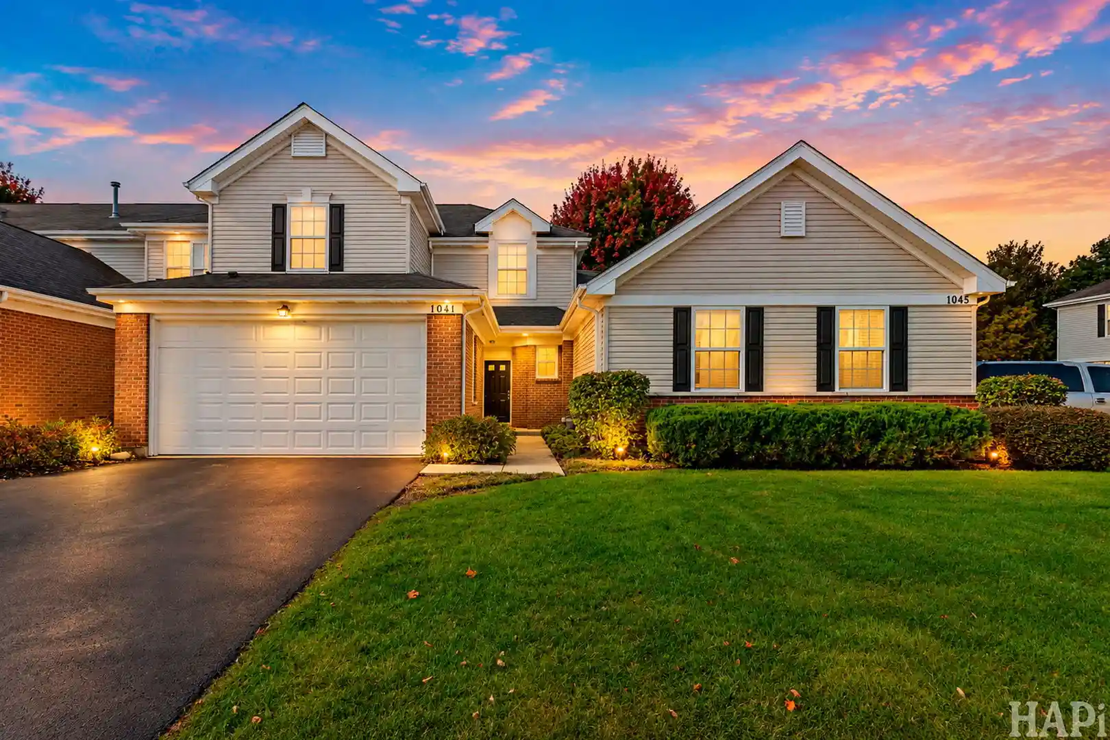 Listing Photo 1 - Condo for sale in 1041 Carrick Rd located at 1041 Carrick Rd, McHenry, IL 60050 - Unit #44-3