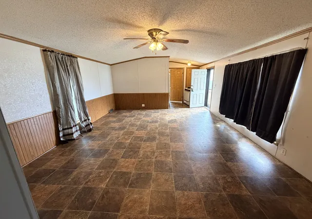 Photo 3 of Manufactured home for sale at 802 Colorado St #70, Marseilles, IL 61341 | MLS# 12781804 | Listing updated on 2026-10-10