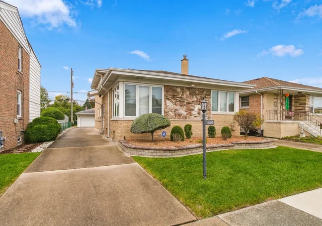 Photo 1 of Single family home for sale at 5708 S Newcastle Ave, Chicago, IL 60638 | MLS# 12781821 | Listing updated on 2026-10-22