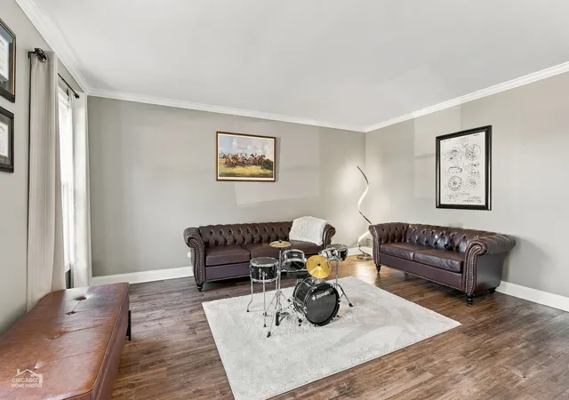 Photo 3 of Single family home for sale at 1200 Prairie Dr, Algonquin, IL 60102 | MLS# 12781825 | Listing updated on 2026-10-21