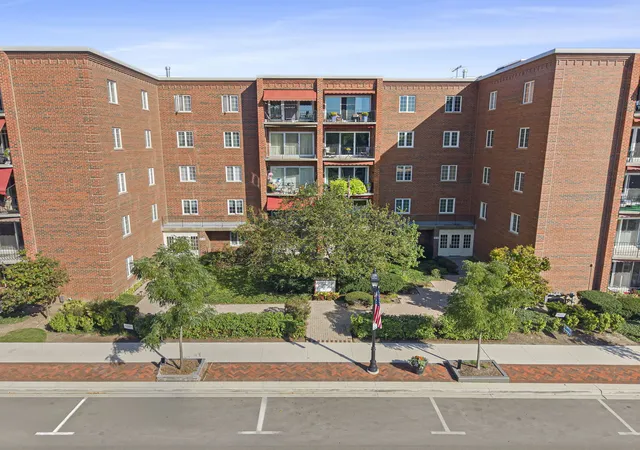 Photo 1 of Condo for sale at 515 N Main St #4AS, Glen Ellyn, IL 60137 | MLS# 12781841 | Listing updated on 2026-10-20