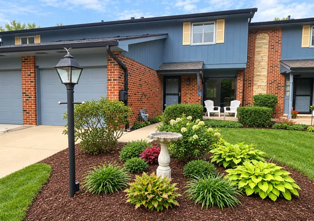 Photo 1 of Townhouse for sale at 1251 Croydon Ct, Wheaton, IL 60189 | MLS# 12781853 | Listing updated on 2026-10-22