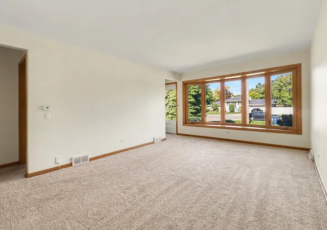 Photo 2 of Single family home for sale at 504 E Butterfield Rd, Elmhurst, IL 60126 | MLS# 12781854 | Listing updated on 2026-10-20