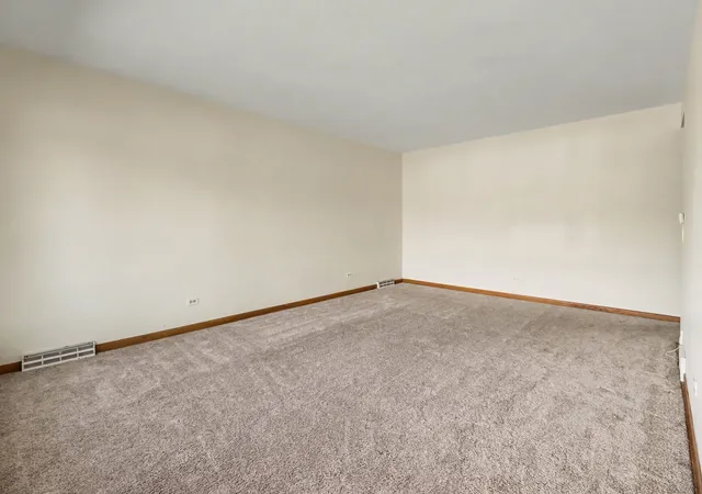 Photo 3 of Single family home for sale at 504 E Butterfield Rd, Elmhurst, IL 60126 | MLS# 12781854 | Listing updated on 2026-10-20