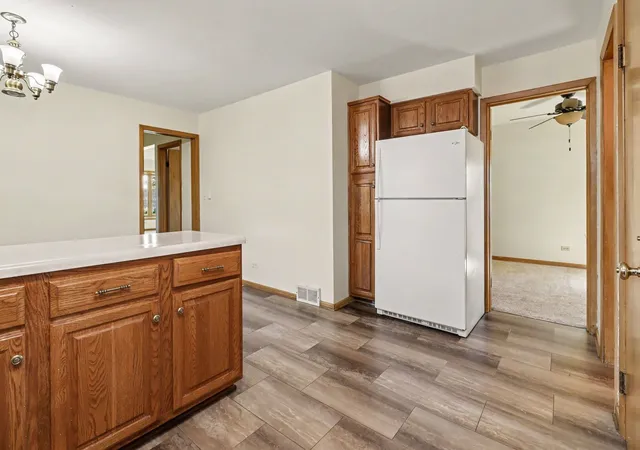 Photo 3 of Single family home for sale at 504 E Butterfield Rd, Elmhurst, IL 60126 | MLS# 12781854 | Listing updated on 2026-10-20