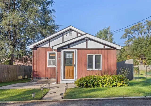 Single family home for sale at 2413 Alton Rd, McHenry, IL 60050 | MLS# 12781888