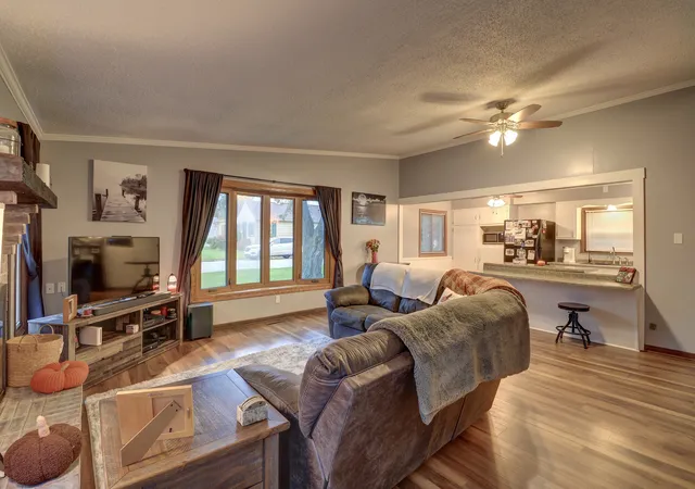 Photo 3 of Single family home for sale at 1108 E 14th Street, Sterling, IL 61081 | MLS# 12781905 | Listing updated on 2026-10-09