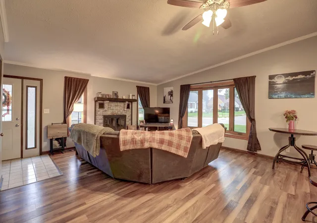 Photo 3 of Single family home for sale at 1108 E 14th Street, Sterling, IL 61081 | MLS# 12781905 | Listing updated on 2026-10-09
