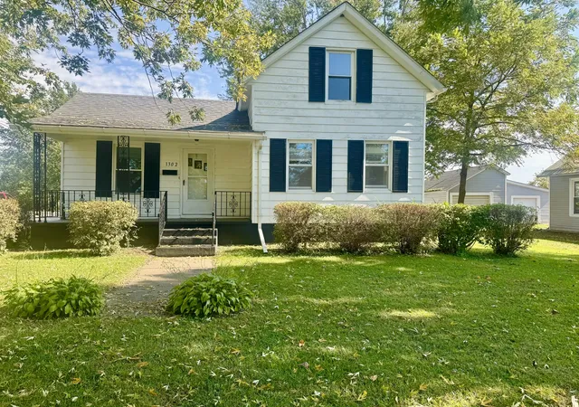Photo 1 of Sale Pending at 1302 Se 2nd Avenue, Aledo, IL 61231 | MLS# 12781912 | Listing updated on 2026-10-16