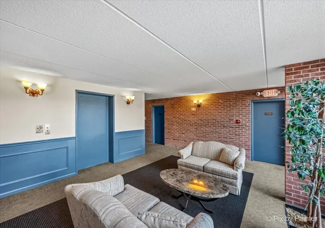 Listing Photo 4 - Condo for sale in building located at 1450 Plymouth Ln, Elgin, IL 60123 - Unit #203
