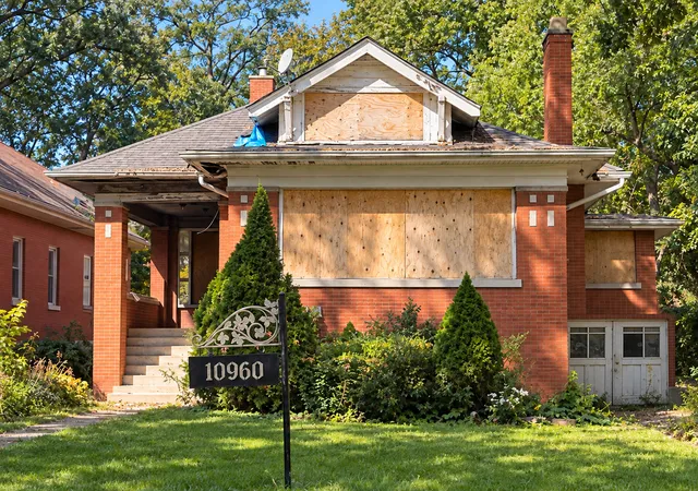 Photo 1 of Single family home for sale at 10960 S Prospect Ave, Chicago, IL 60643 | MLS# 12781962 | Listing updated on 2026-10-10