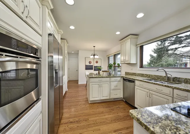 Photo 3 of Single family home for sale at 119 Craigie Ln, Inverness, IL 60067 | MLS# 12781989 | Listing updated on 2026-10-09