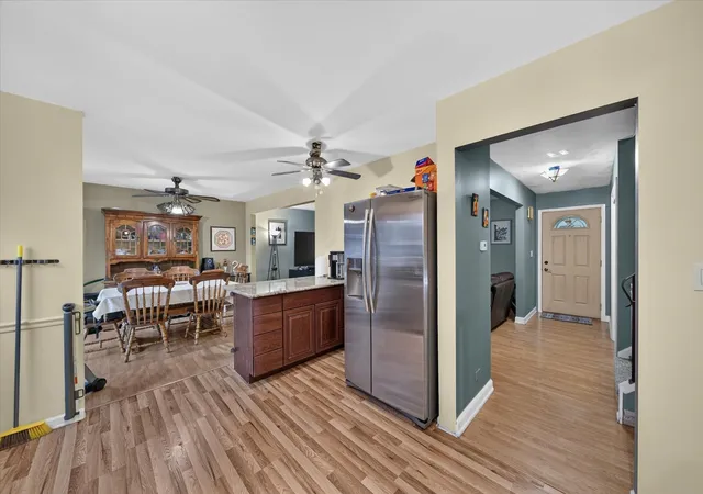Photo 3 of Single family home for sale at 824 Dolores Dr, Bensenville, IL 60106 | MLS# 12781996 | Listing updated on 2026-10-22