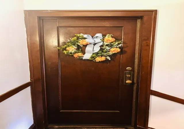 Listing Photo 2 - Condo for sale in building located at 10916 S Artesian Ave, Chicago, IL 60655