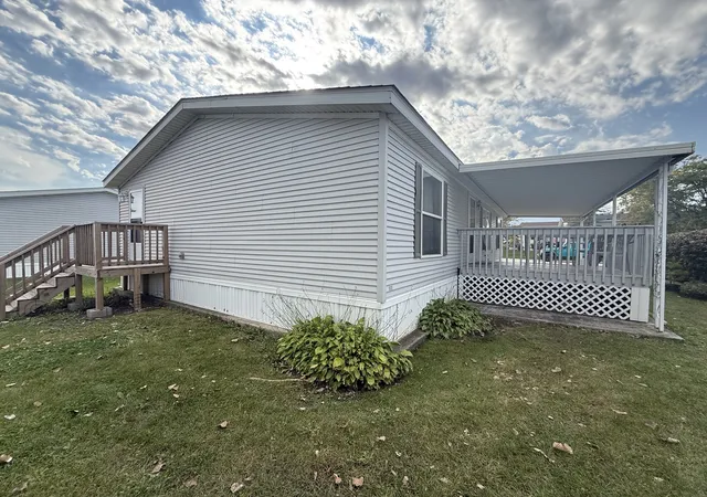 Photo 2 of Manufactured home for sale at 25819 Firestone Dr, Monee, IL 60449 | MLS# 12782101 | Listing updated on 2026-10-09