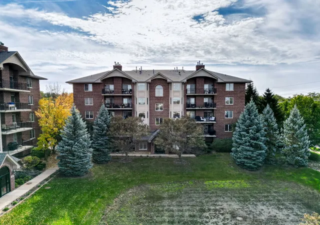 Condo for sale at 6675 S Cass Ave #4C, Westmont, IL 60559 | MLS# 12782131