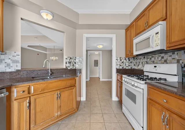 Photo 4 of Condo for sale at 6675 S Cass Ave #4C, Westmont, IL 60559 | MLS# 12782131 | Listing updated on 2026-10-28
