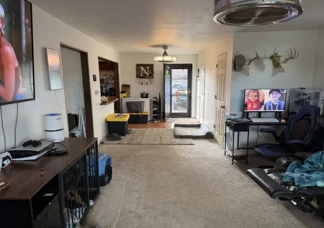 Photo 3 of Single family home for sale at 1108 Sunset Dr, Wilmington, IL 60481 | MLS# 12782188 | Listing updated on 2026-10-09