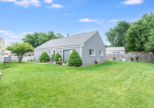 Photo 3 of Single family home for sale at 57 Afton Dr, Montgomery, IL 60538 | MLS# 12782189 | Listing updated on 2026-10-09