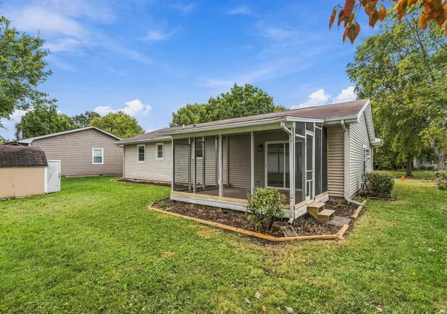 Photo 1 of Single family home for sale at 1812 Stratford Dr, Champaign, IL 61821 | MLS# 12782191 | Listing updated on 2026-10-21